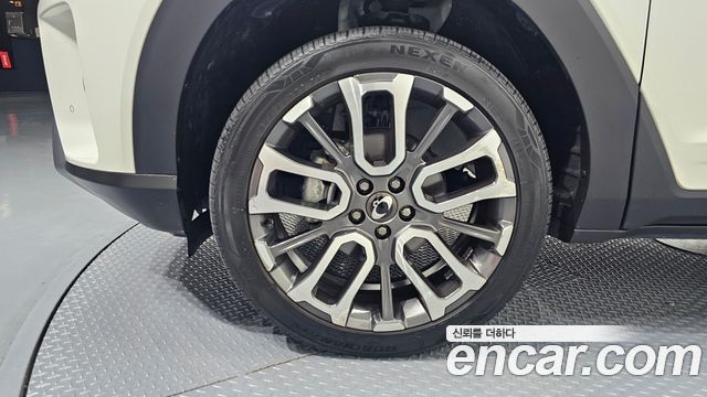 SsangYong Torres Gasoline 1.5 2WD T7 - фото 4