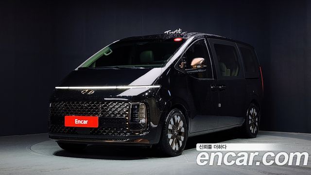 Hyundai Staria 4WD Lounge 9-Seater Inspiration - фото 0