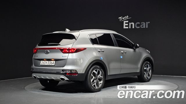 Kia Sportage Diesel 2.0 2WD Prestige - фото 1