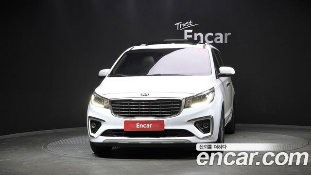 Kia Carnival Новый 9-Seater Luxury - фото 2