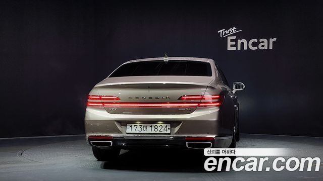 Genesis G90 5.0 AWD Prestige - фото 3