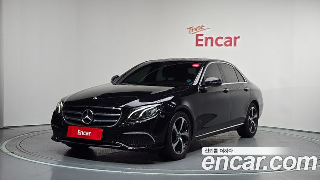 Mercedes-Benz E-Class W213 E250 Avantgarde - фото 0