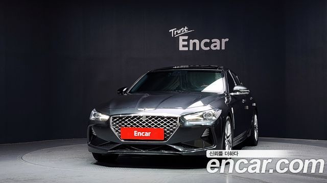 Genesis G70 2.0T Elite - фото 2
