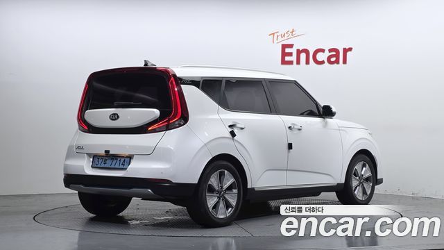 Kia Soul EV Noblesse - фото 1