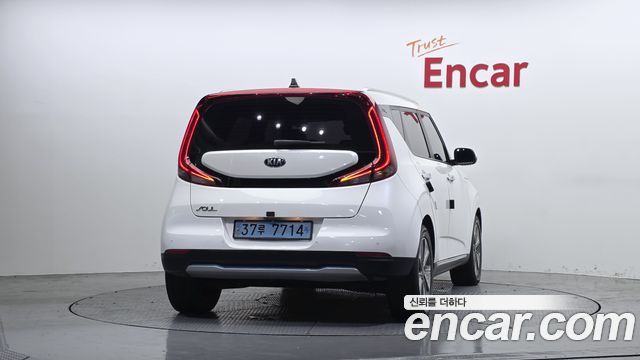 Kia Soul EV Noblesse - фото 3