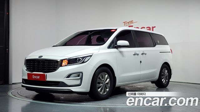 Kia Carnival Новый 11-Seater Deluxe - фото 0