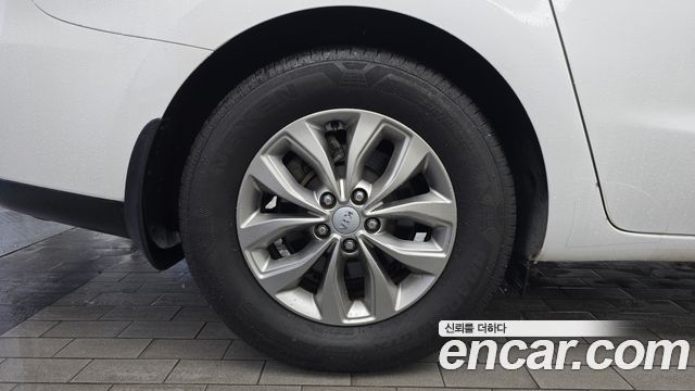 Kia Carnival Новый 11-Seater Deluxe - фото 4