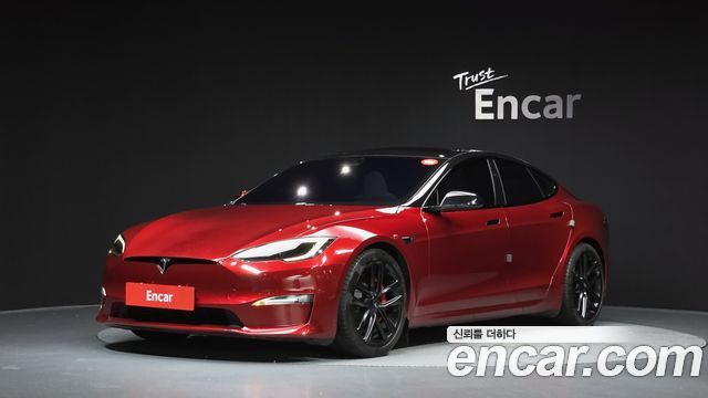 Tesla Model S AWD - фото 0