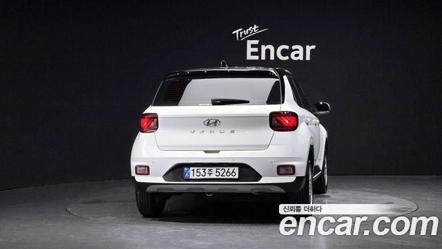 Hyundai Venue 1,6 Premium - фото 3