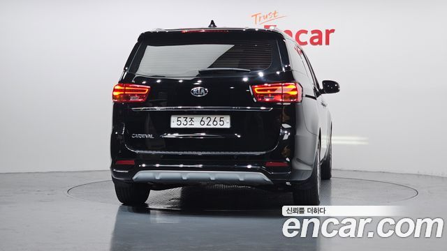 Kia Carnival Новый Gasoline 9-Seater Noblesse Special - фото 3