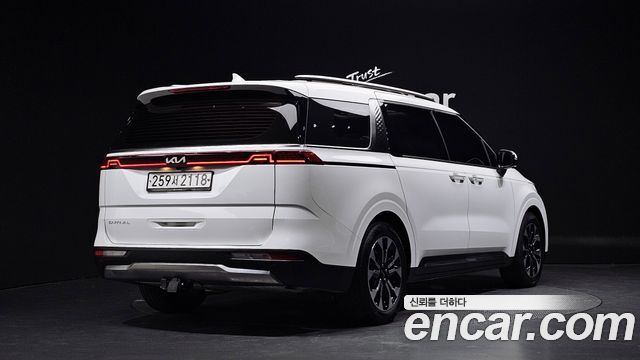 Kia Carnival 4-го поколения 9-Seater Signature - фото 1