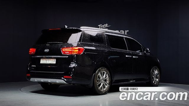 Kia Carnival Новый 9-Seater Noblesse - фото 1