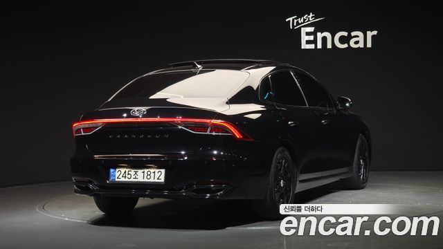 Hyundai Grandeur Новый IG, гибрид Exclusive - фото 1