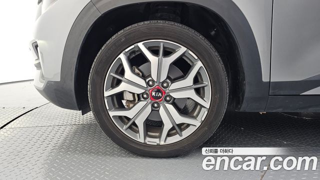 Kia Seltos Gasoline 1.6 Turbo 2WD Signature - фото 4