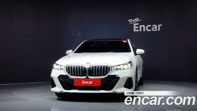 BMW 5-Series G60 520i M Sport - фото 2
