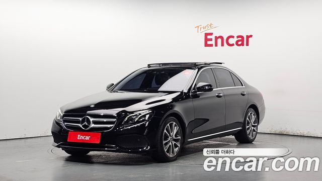 Mercedes-Benz E-Class W213 E300 4MATIC Avnatgarde - фото 0