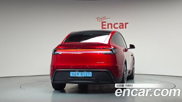 Tesla Model Y Long Range AWD - фото 2