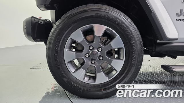Jeep Wrangler JL 2.0 Overland 4Door - фото 4