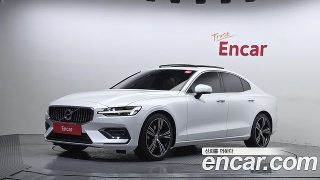 Volvo S60 3-го поколения T5 Inscroption - фото 0