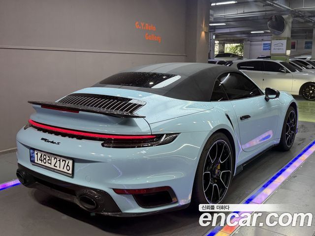 Porsche 911 Turbo S Cabriolet - фото 2