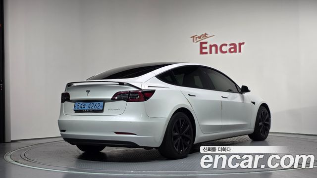 Tesla Model 3 Long Range AWD - фото 1