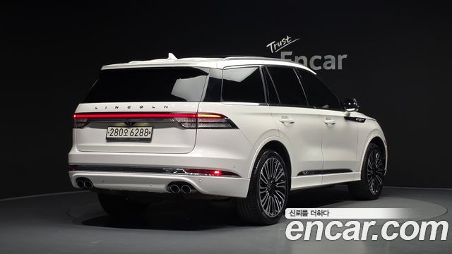 Lincoln Aviator 2-го поколения 3.0 Black Label AWD - фото 1