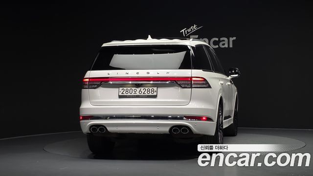 Lincoln Aviator 2-го поколения 3.0 Black Label AWD - фото 3