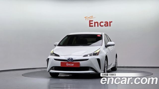 Toyota Prius 4-го поколения 1.8 - фото 2