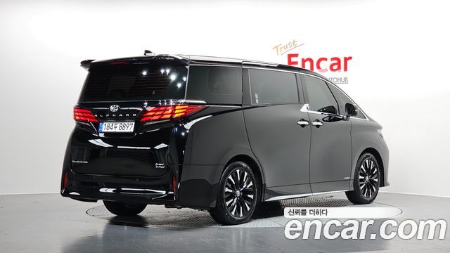 Toyota Alphard 4-го поколения 2.5 HEV Executive AWD - фото 0