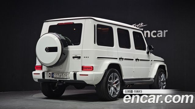 Mercedes-Benz G-Class AMG G63 - фото 1