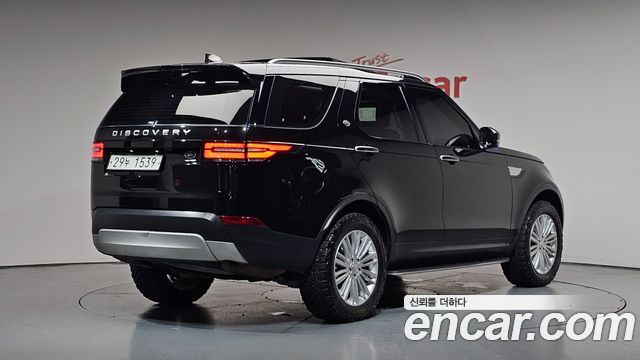 Land Rover Discovery 3.0 TD6 HSE Luxury - фото 0