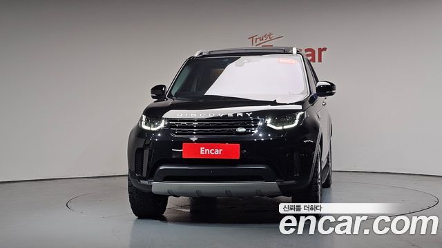 Land Rover Discovery 3.0 TD6 HSE Luxury - фото 1