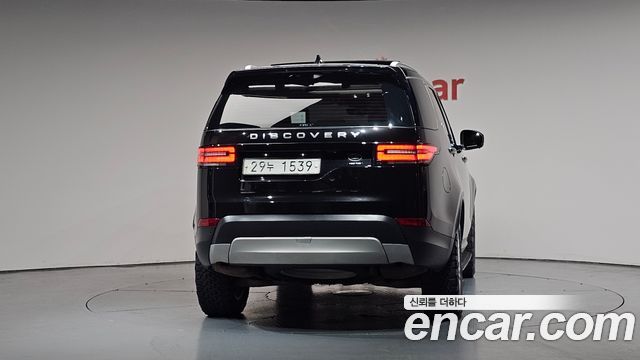 Land Rover Discovery 3.0 TD6 HSE Luxury - фото 2