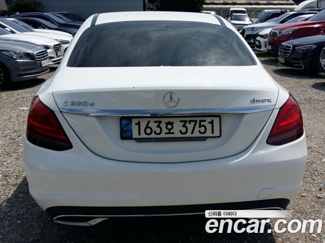 Mercedes-Benz C-Class W205 C220 d 4MATIC - фото 3