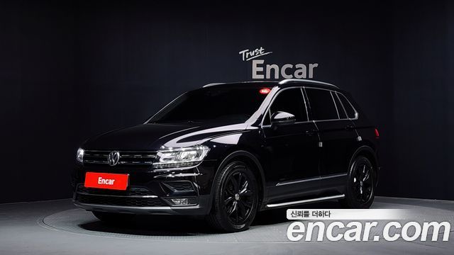 Volkswagen Tiguan 2-го поколения 2.0 TDI Premium - фото 0