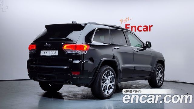 Jeep Cherokee 3.6 Overland WK2 - фото 1