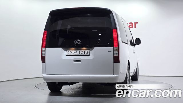 Hyundai Staria 4WD Tourer 9-Seater Modern - фото 3