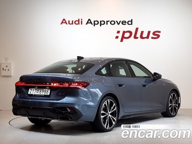 Audi A5 B10 40 TFSI Quattro S Line Black Edition - фото 1