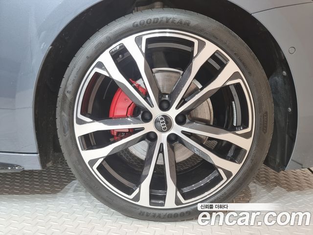 Audi A5 B10 40 TFSI Quattro S Line Black Edition - фото 4