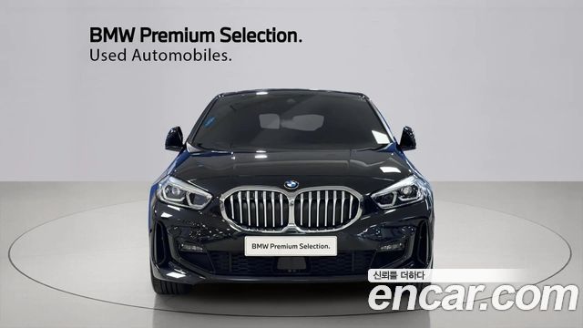 BMW 1 Series F40 120i M Sports - фото 2