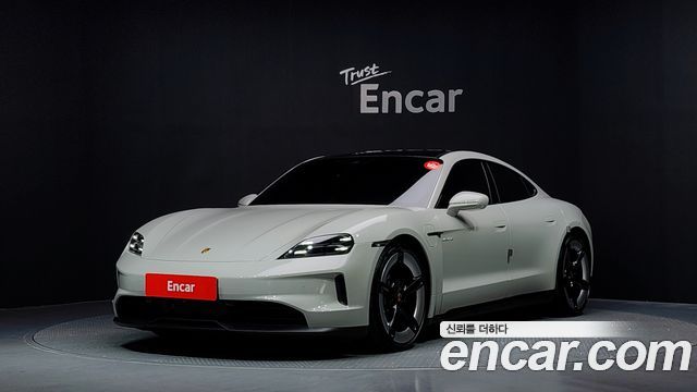 Porsche Taycan Base - фото 0
