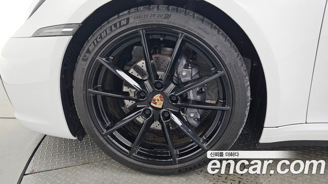 Porsche 911 Carrera 4 Cabriolet - фото 4