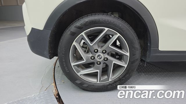 SsangYong Tivoli Gasoline 1.5 2WD V3 - фото 4