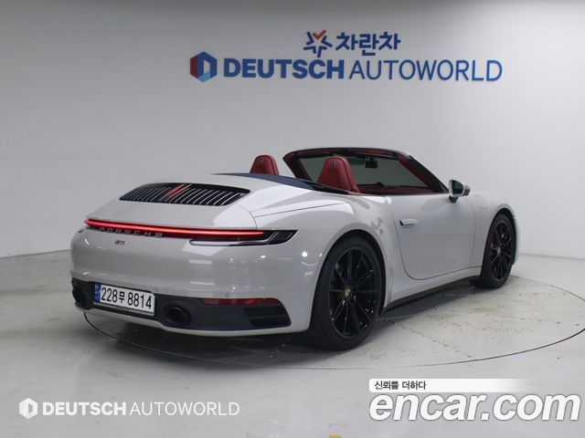 Porsche 911 Carrera 4 Cabriolet - фото 1