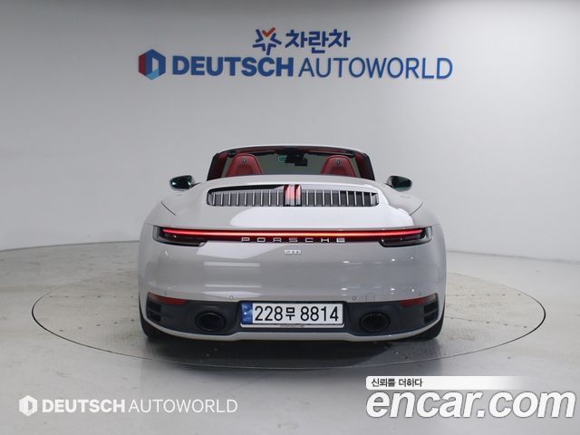 Porsche 911 Carrera 4 Cabriolet - фото 3