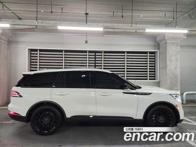 Lincoln Aviator 2-го поколения 3.0 Reserve AWD - фото 2