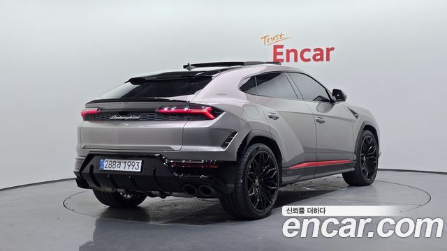 Lamborghini Urus 4.0 V8 SE - фото 1