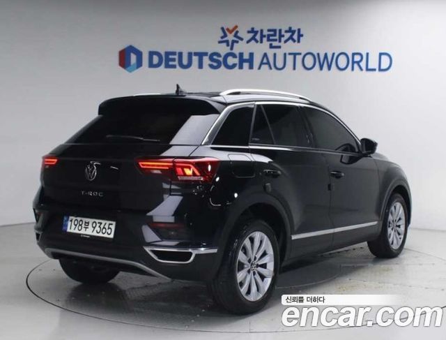 Volkswagen T-Roc 2.0 TDI Premium - фото 1