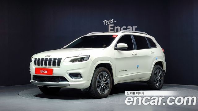Jeep Cherokee KL 2.2 Diesel Overland 4WD - фото 0