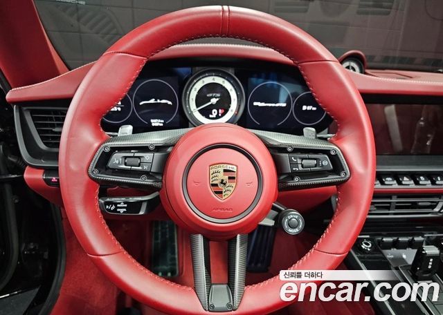Porsche 911 Carrera GTS Cabriolet - фото 4